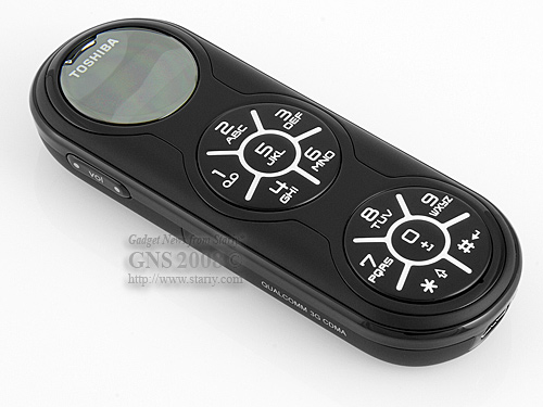 Toshiba G450 – 3G модем с встроенным мобильным телефоном, MP3 плеером и флешкой.